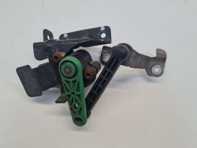 bontott VW GOLF VII Hátsó Xenon Szintszabályzó Jeladó