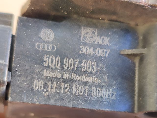 bontott VW GOLF VII Hátsó Xenon Szintszabályzó Jeladó