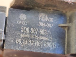 bontott VW GOLF VII Hátsó Xenon Szintszabályzó Jeladó