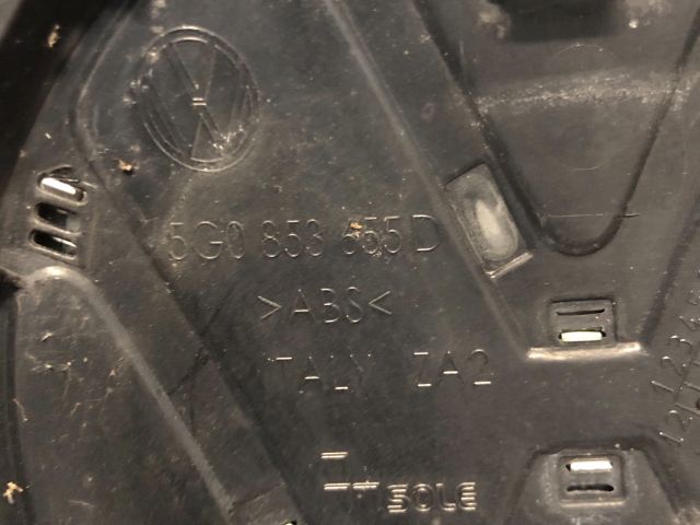 bontott VW GOLF VII Hűtőrács