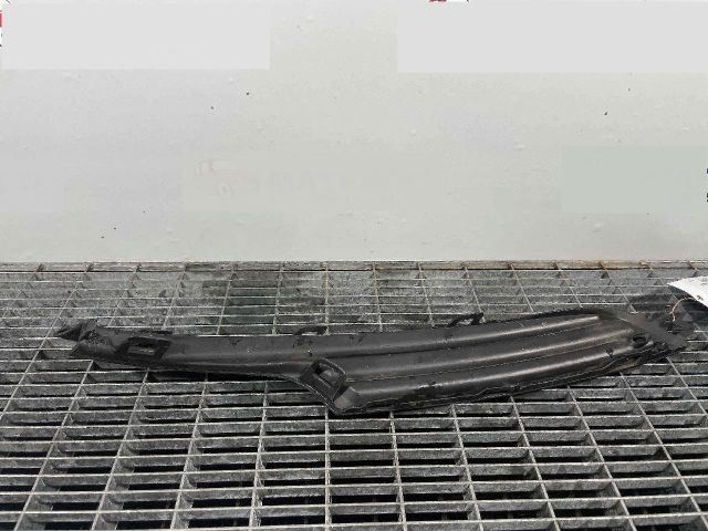 bontott VW GOLF VII Hűtőrács