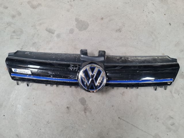 bontott VW GOLF VII Hűtőrács