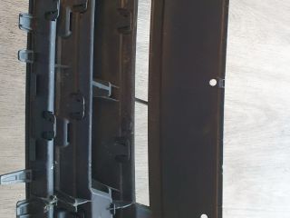 bontott VW GOLF VII Hűtőrács