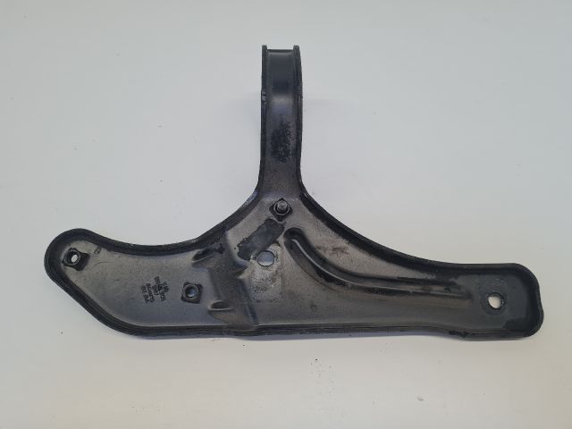 bontott VW GOLF VII Hűtőventilátor Tartó