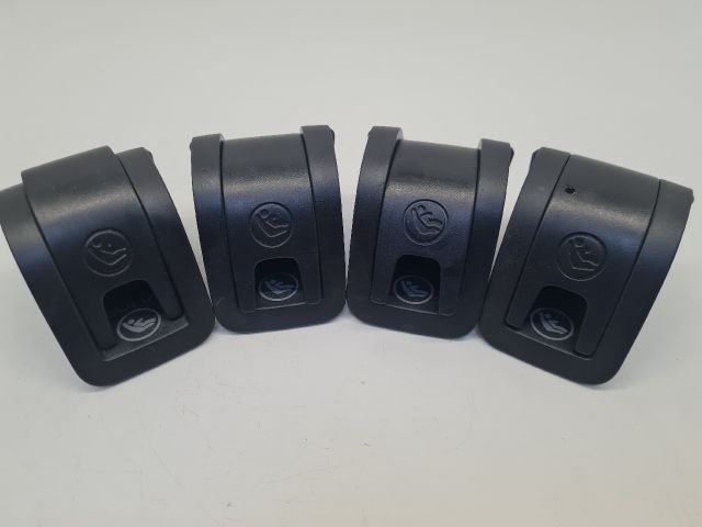 bontott VW GOLF VII Isofix Rögzítő Burkolat