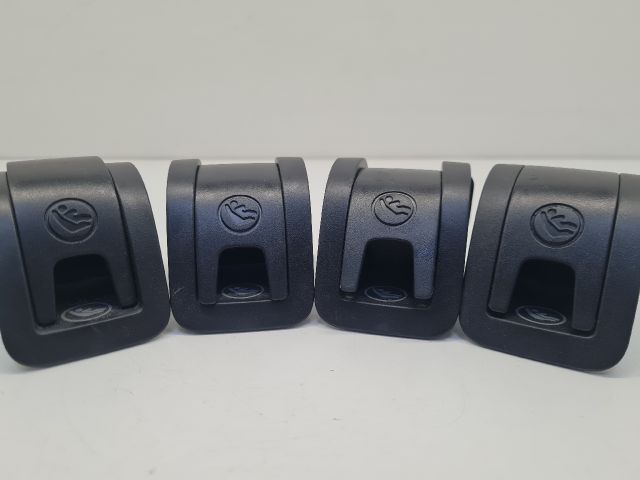 bontott VW GOLF VII Isofix Rögzítő Burkolat