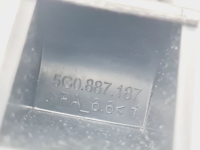 bontott VW GOLF VII Isofix Rögzítő Burkolat