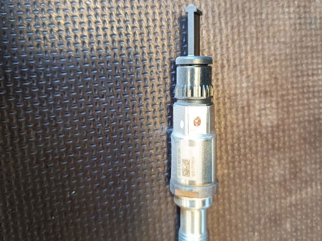 bontott VW GOLF VII Izzító/Gyújtó Gyertya