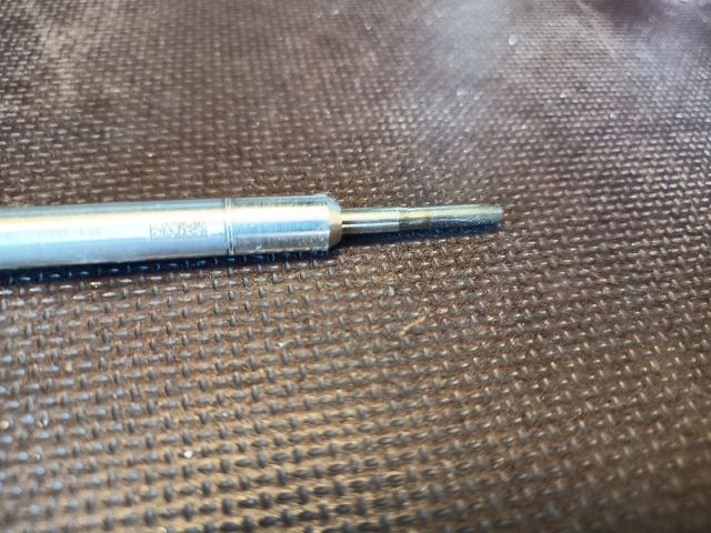 bontott VW GOLF VII Izzító/Gyújtó Gyertya