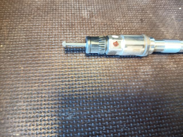 bontott VW GOLF VII Izzító/Gyújtó Gyertya