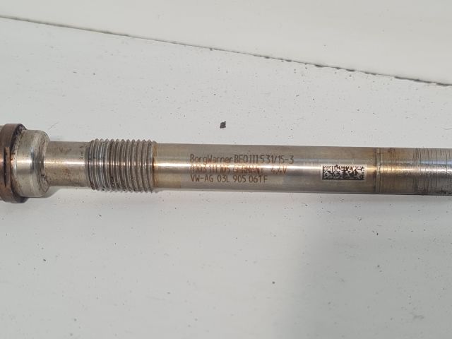 bontott VW GOLF VII Izzító/Gyújtó Gyertya