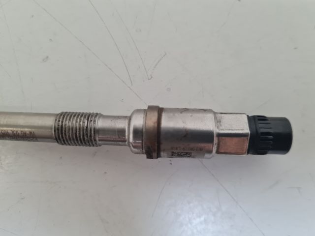 bontott VW GOLF VII Izzító/Gyújtó Gyertya