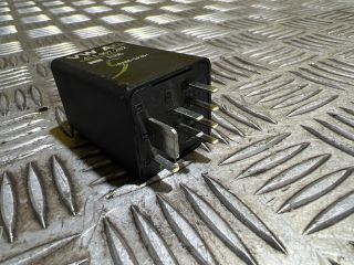 bontott VW GOLF VII Izzító Relé