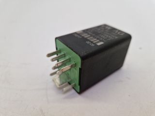 bontott VW GOLF VII Izzító Relé