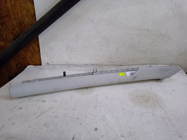 bontott VW GOLF VII Jobb A Oszlop Hangszóró Burkolat