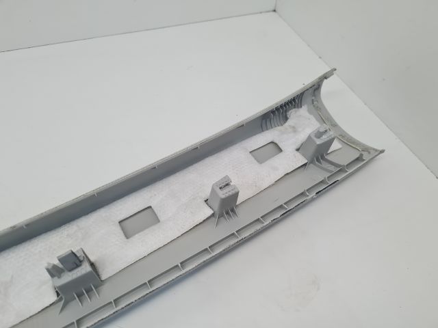 bontott VW GOLF VII Jobb A Oszlop Hangszóró Burkolat