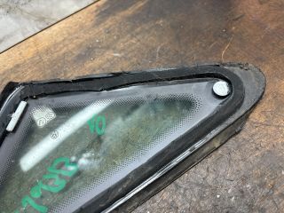 bontott VW GOLF VII Jobb A Oszlop Oldalablak Üveg