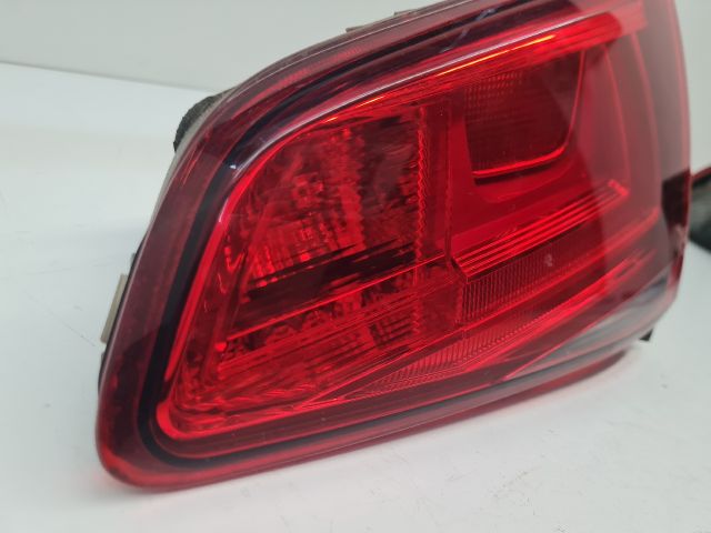 bontott VW GOLF VII Jobb Belső Hátsó Lámpa