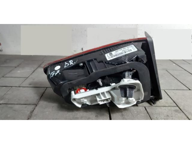 bontott VW GOLF VII Jobb Belső Hátsó Lámpa