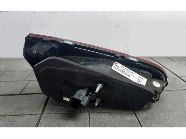 bontott VW GOLF VII Jobb Belső Hátsó Lámpa