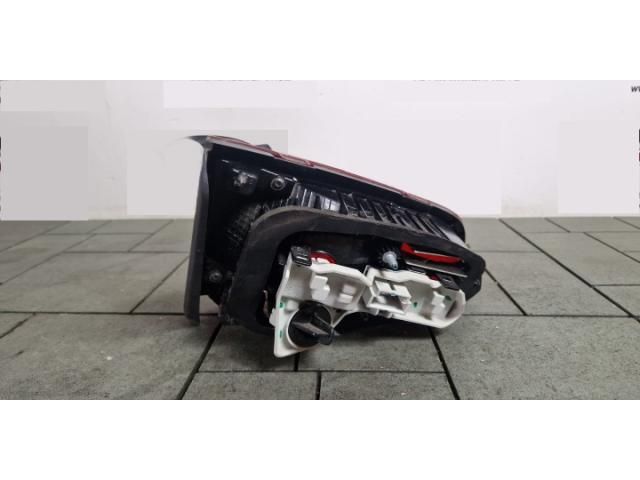 bontott VW GOLF VII Jobb Belső Hátsó Lámpa