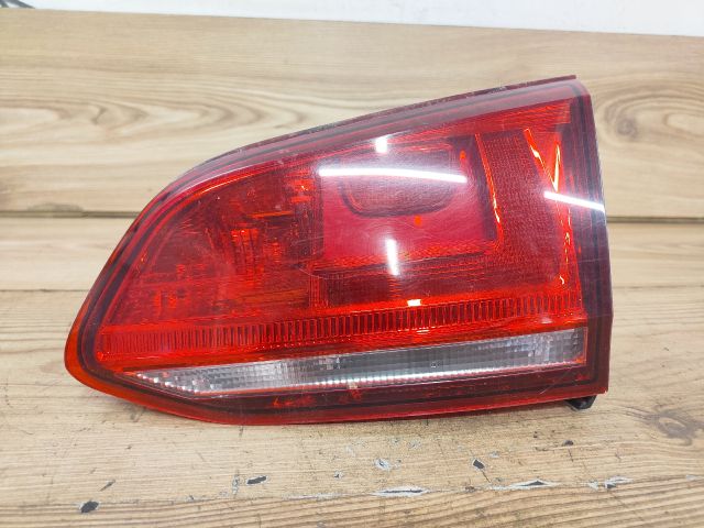 bontott VW GOLF VII Jobb Belső Hátsó Lámpa