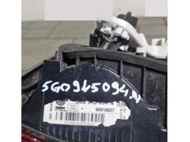 bontott VW GOLF VII Jobb Belső Hátsó Lámpa