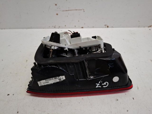 bontott VW GOLF VII Jobb Belső Hátsó Lámpa