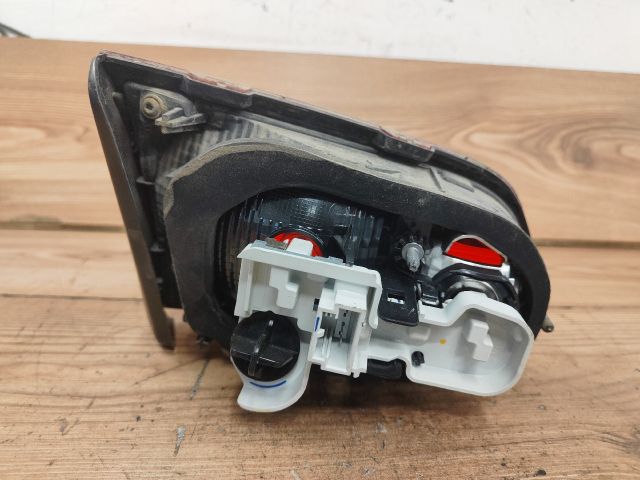 bontott VW GOLF VII Jobb Belső Hátsó Lámpa