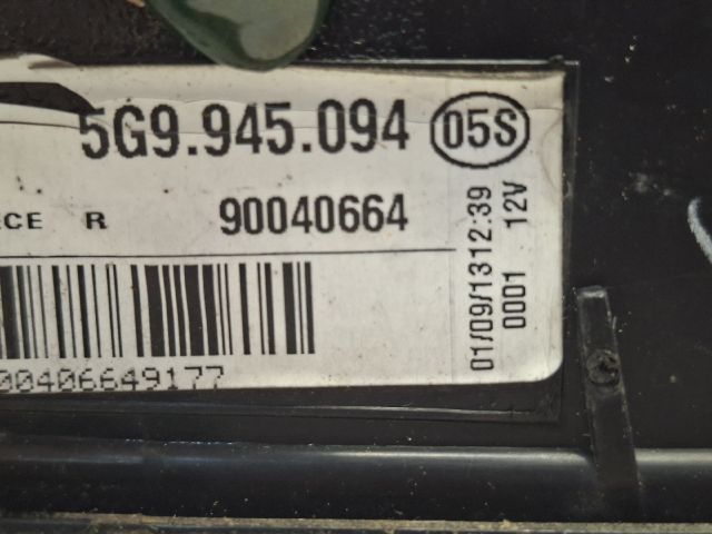 bontott VW GOLF VII Jobb Belső Hátsó Lámpa