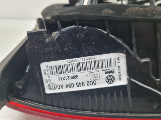 bontott VW GOLF VII Jobb Belső Hátsó Lámpa