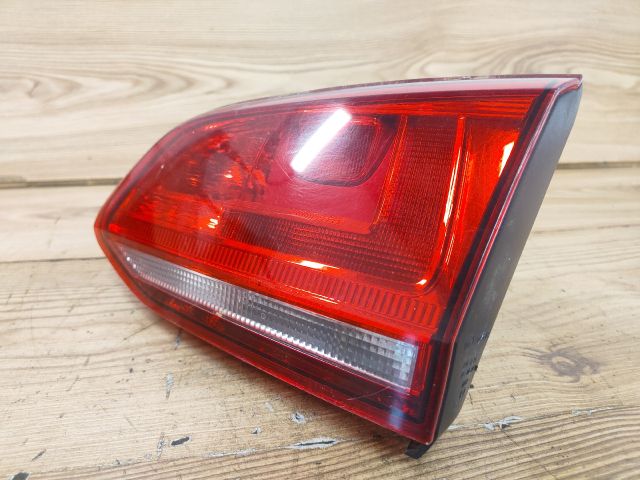 bontott VW GOLF VII Jobb Belső Hátsó Lámpa