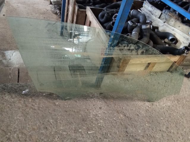 bontott VW GOLF VII Jobb első Ablak