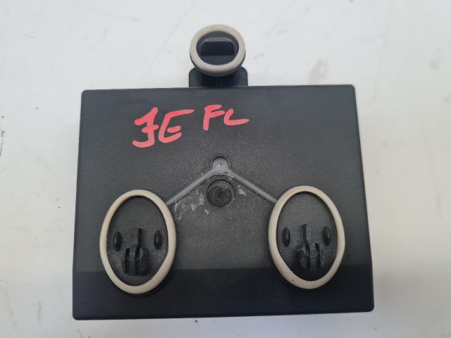 bontott VW GOLF VII Jobb első Ablakemelő Elektronika