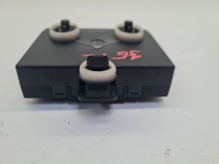 bontott VW GOLF VII Jobb első Ablakemelő Elektronika