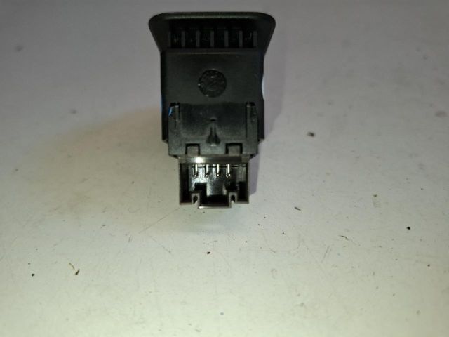 bontott VW GOLF VII Jobb első Ablakemelő Kapcsoló