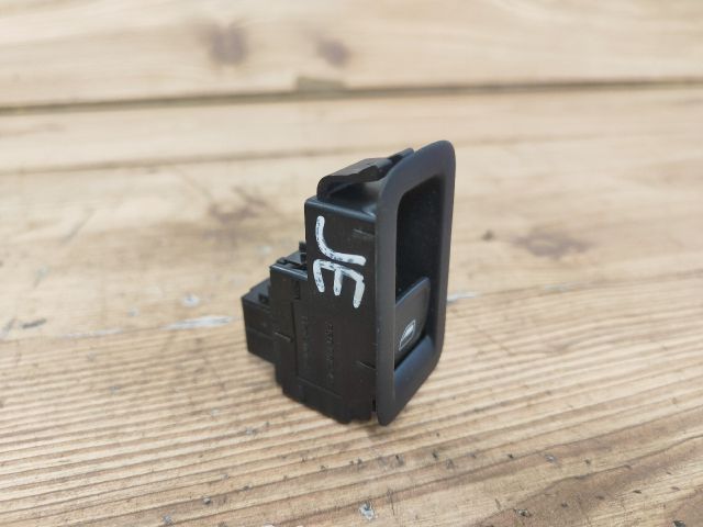 bontott VW GOLF VII Jobb első Ablakemelő Kapcsoló