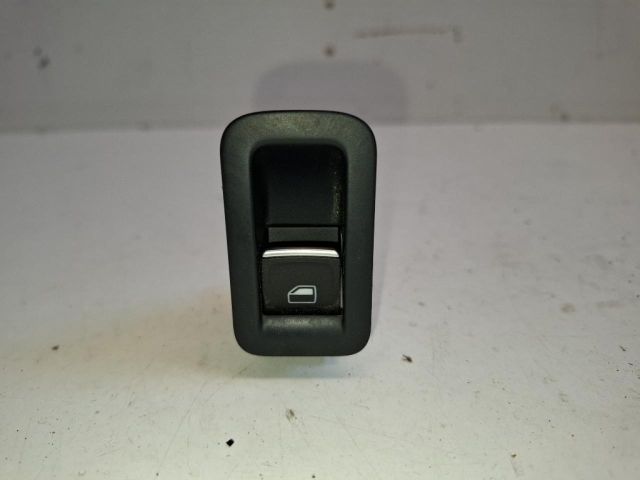 bontott VW GOLF VII Jobb első Ablakemelő Kapcsoló