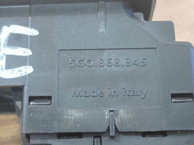 bontott VW GOLF VII Jobb első Ablakemelő Kapcsoló