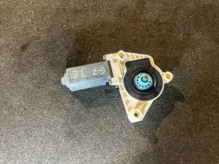 bontott VW GOLF VII Jobb első Ablakemelő Motor