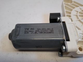 bontott VW GOLF VII Jobb első Ablakemelő Motor