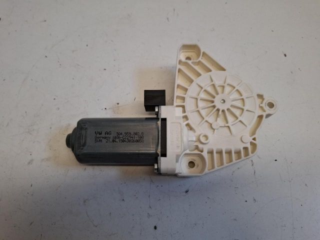 bontott VW GOLF VII Jobb első Ablakemelő Motor