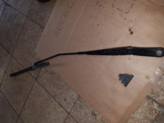 bontott VW GOLF VII Jobb első Ablaktörlő Kar