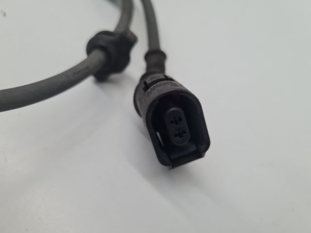 bontott VW GOLF VII Jobb első ABS Jeladó