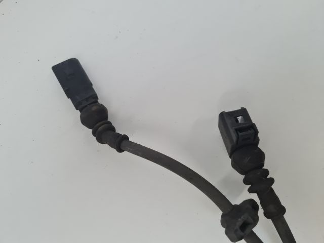 bontott VW GOLF VII Jobb első ABS Jeladó