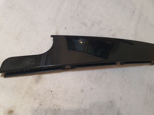 bontott VW GOLF VII Jobb első Ajtó Díszléc