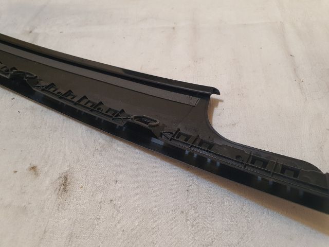 bontott VW GOLF VII Jobb első Ajtó Díszléc