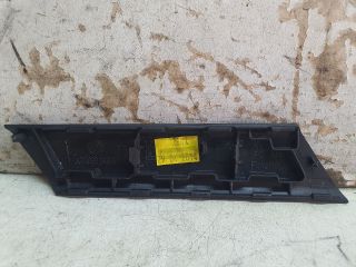 bontott VW GOLF VII Jobb első Ajtó Kárpit Díszléc