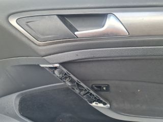 bontott VW GOLF VII Jobb első Ajtó Kárpit