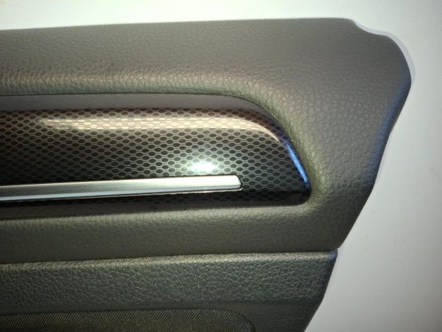 bontott VW GOLF VII Jobb első Ajtó Kárpit